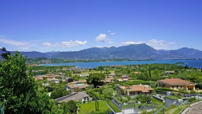 3-Zimmer-Wohnung in Residenz mit Pool in Manerba del Garda, Manerba del Garda
