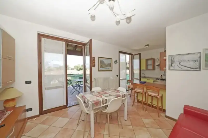 Dreizimmerwohnung mit Garage in Manerba zu verkaufen, Manerba del Garda