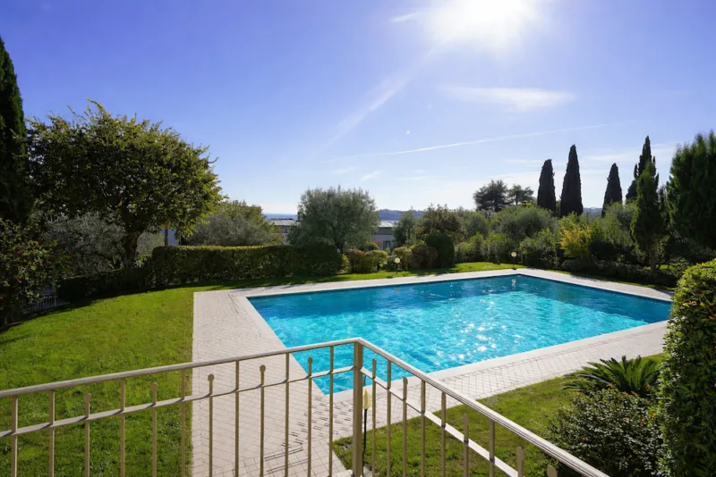 Dreizimmerwohnung mit exklusiver Veranda und Blick auf den See in Gardone Riviera, Gardone Riviera