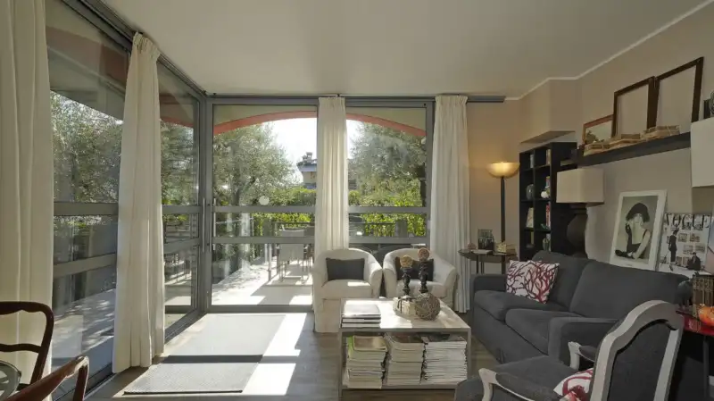 Elegante Villa mit B&B und Garten in Sirmione, Sirmione
