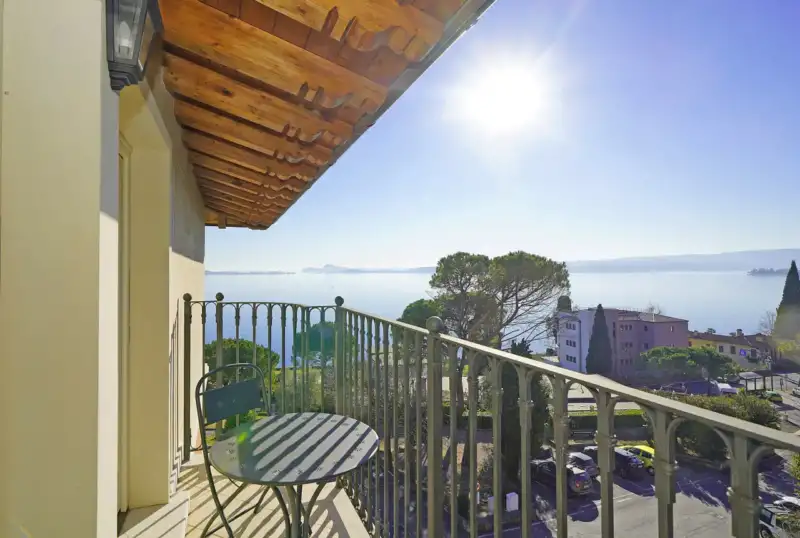 Trilocale con fantastica vista lago a Fasano, Gardone Riviera, Gardone Riviera