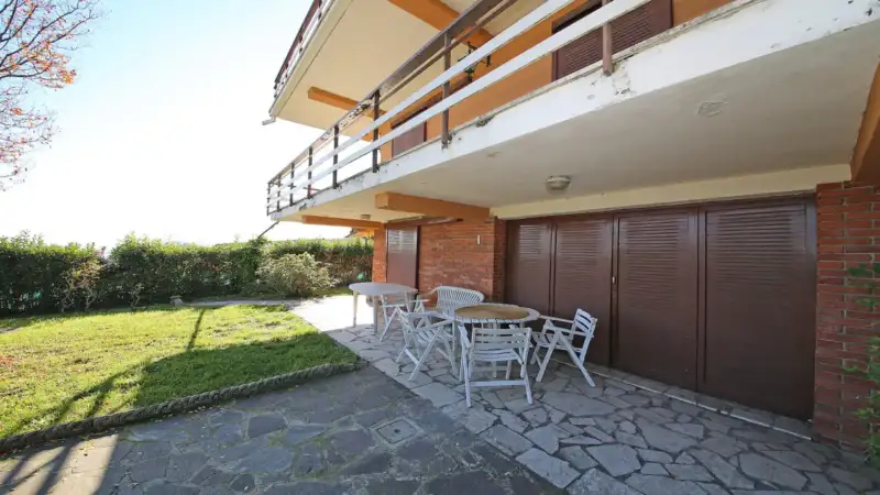 Villa mit exklusivem Garten mit wunderschönem Seeblick., San Felice del Benaco