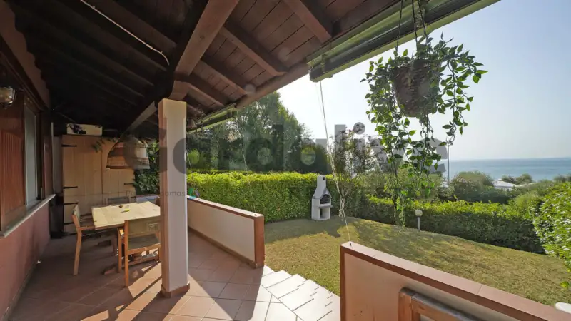 Unauffindbare Wohnung am See in exklusivem Wohnkomplex, Moniga del Garda