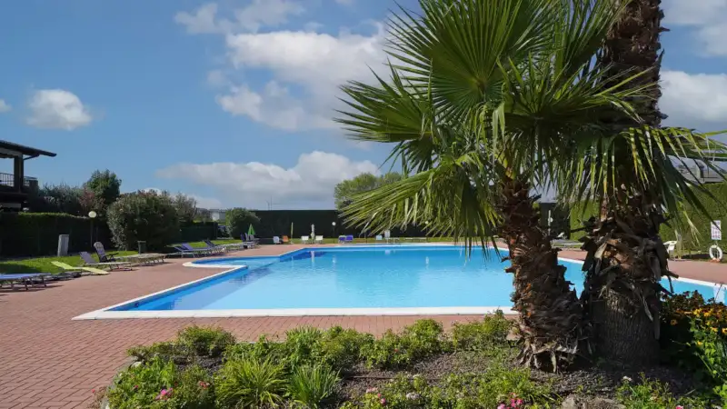 Schöne Zweizimmerwohnung in Wohnanlage mit Pool in Rivoltella del Garda, Desenzano del Garda