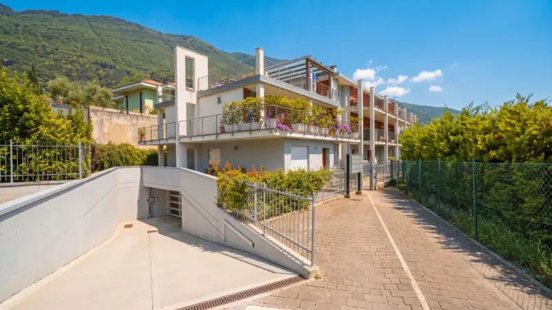 Bilocale con giardino privato e garage a Bolognano, Arco, Arco