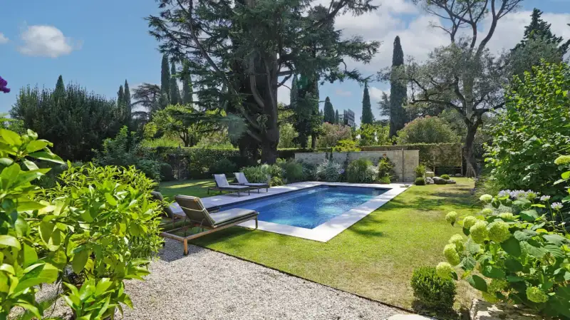 Single Villa with Pool and Garden in the Bornico Promontory, Toscolano Maderno