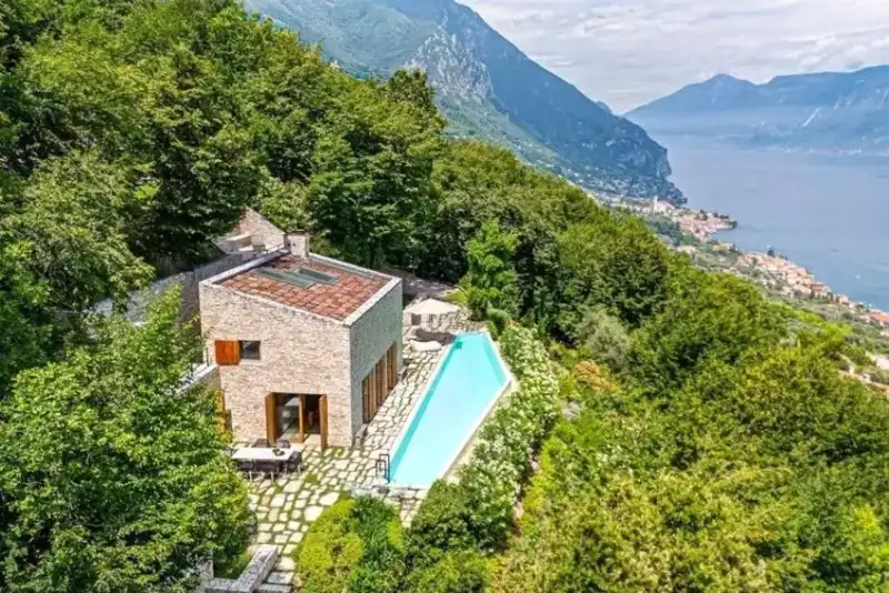 Villa zum Verkauf in Gargnano, Gargnano