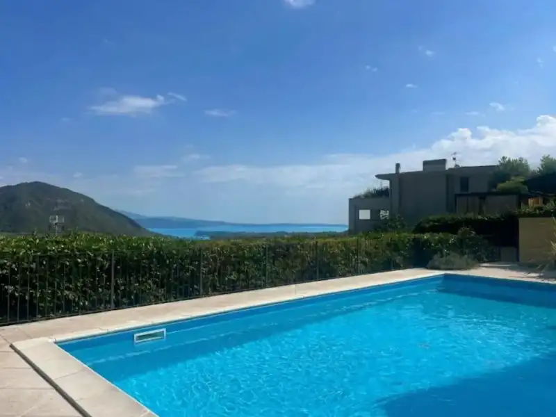 Dreizimmerwohnung mit Seeblick-Terrasse in Residenz mit Pool in Caneto, Villanuova s/C, Villanuova Sul Clisi