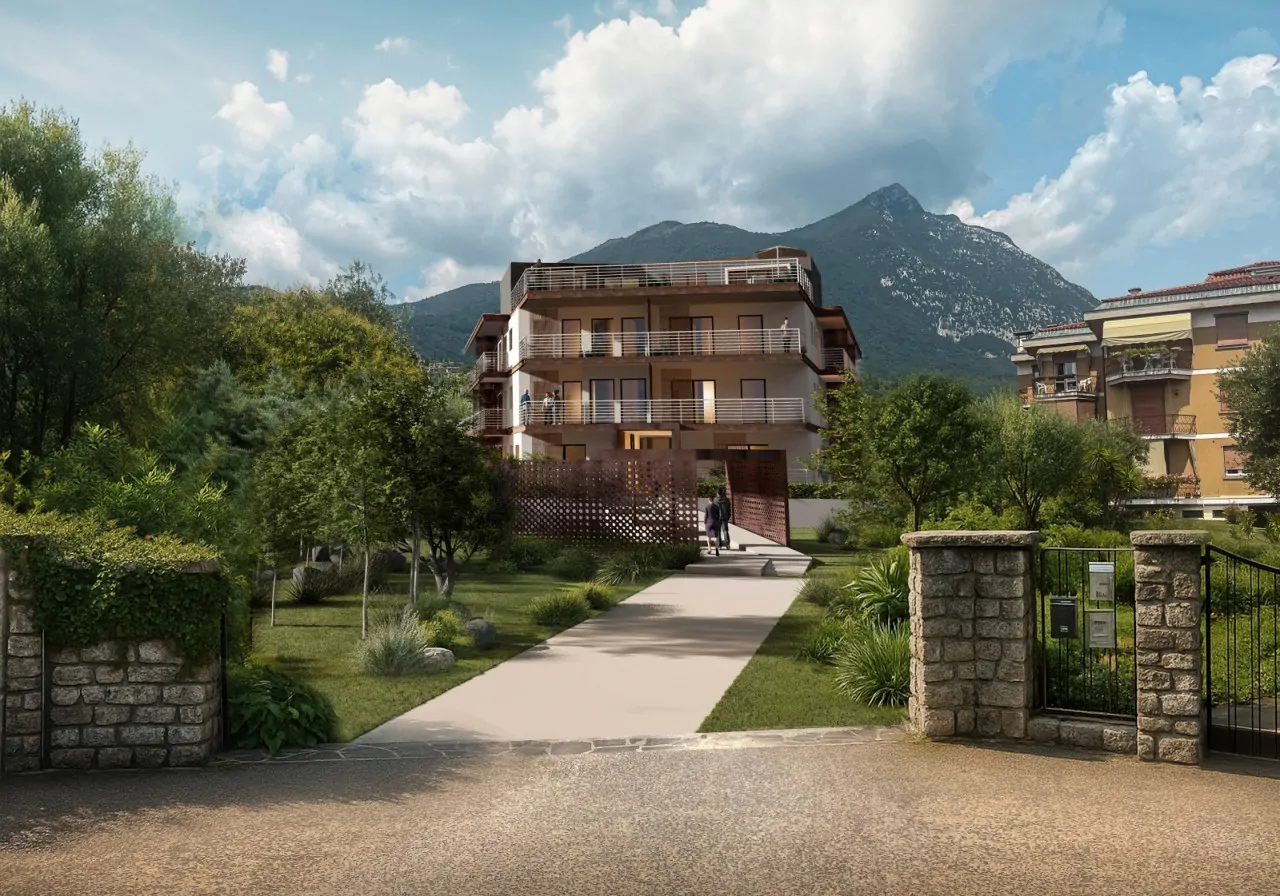 Fußgängereingang zur Residenz mit Weg und Garten